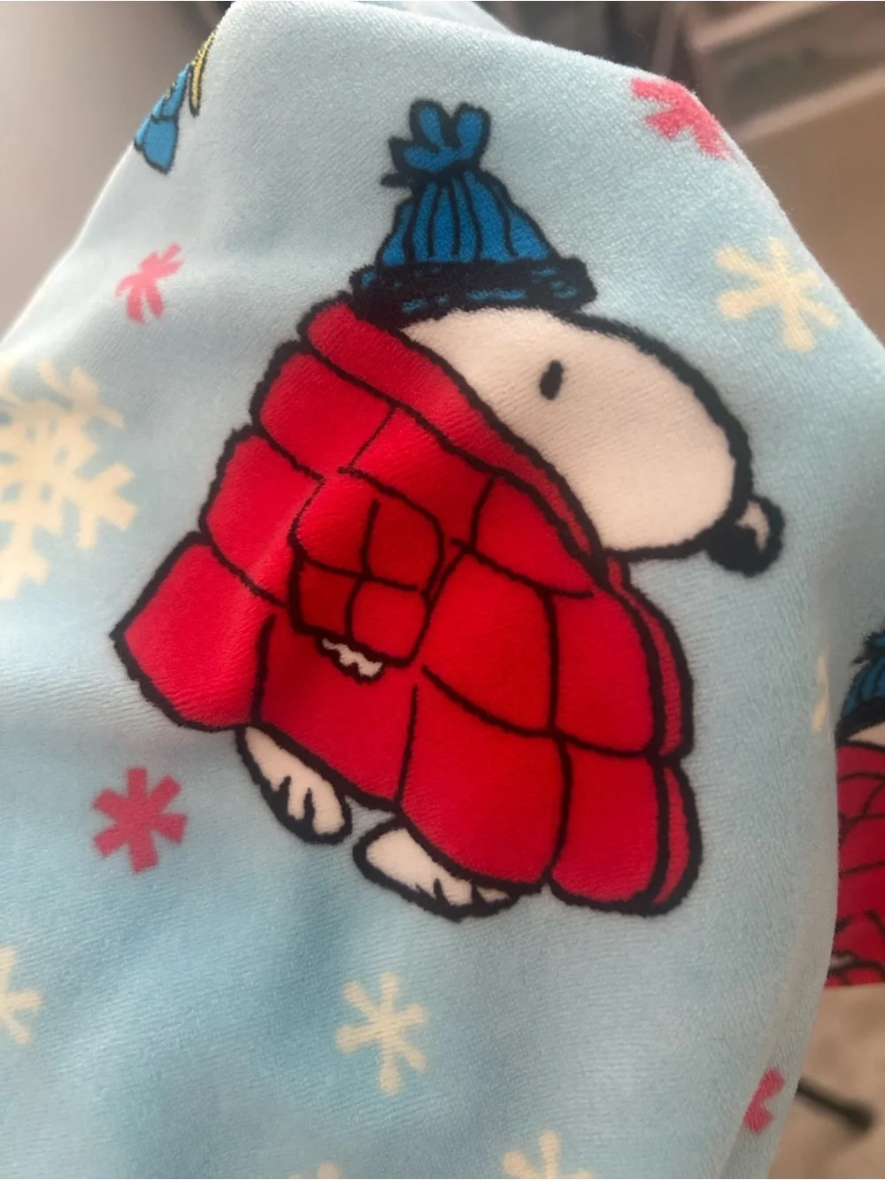 Peanuts light blue